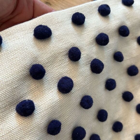 Nwot Shirleah linen navy polkadot cute clutch bag with tassel cream - Picture 3 of 6